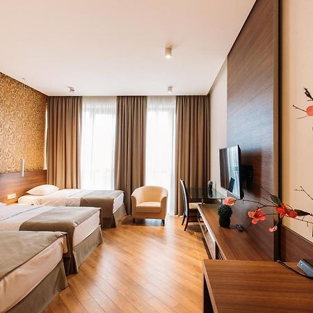 Hotel Parma Τυφλίδα Εξωτερικό φωτογραφία