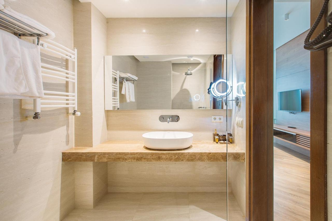 Hotel Parma Τυφλίδα Εξωτερικό φωτογραφία